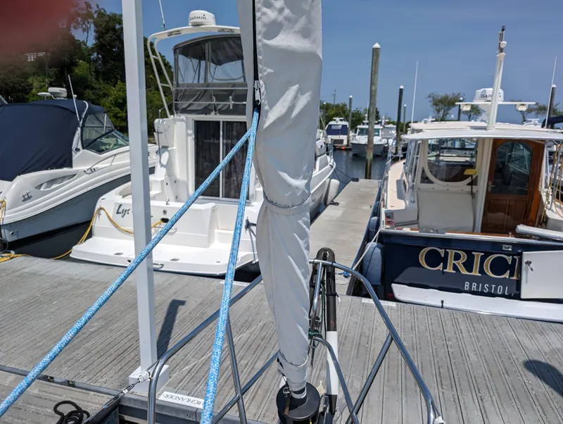 Slide: The Image of Tartan 3500 Highlander - 44