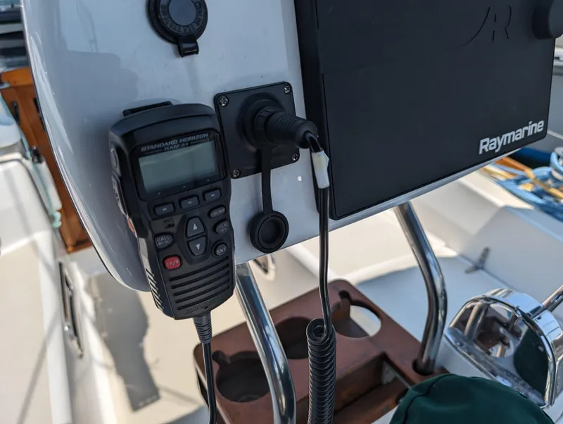 Slide: The Image of Tartan 3500 Highlander - 45