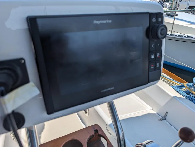 Slide: The Image of Tartan 3500 Highlander - 46