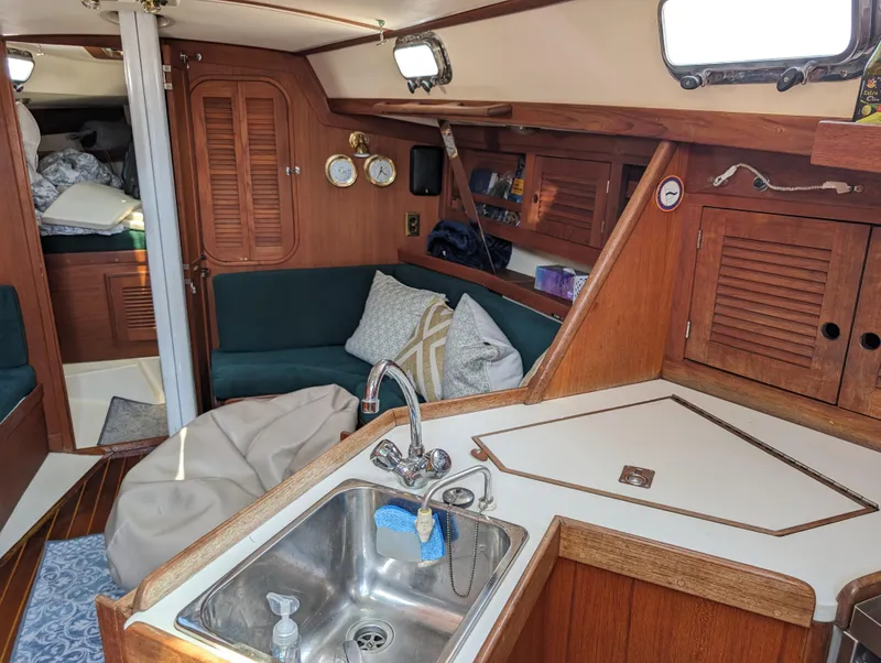 Slide: The Image of Tartan 3500 Highlander - 54