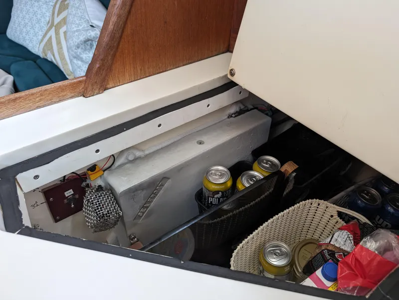 Slide: The Image of Tartan 3500 Highlander - 59