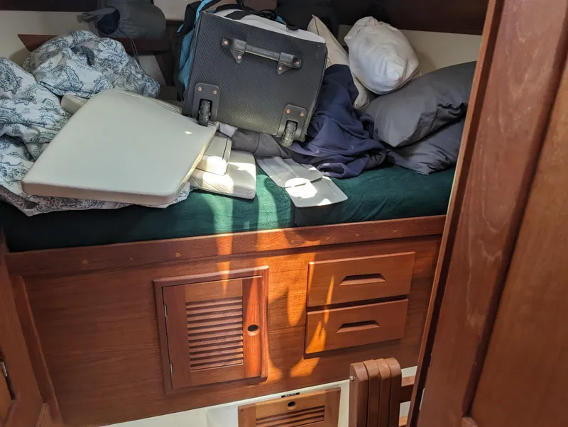 Slide: The Image of Tartan 3500 Highlander - 62