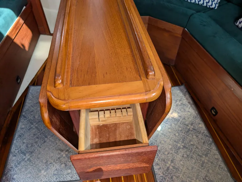 Slide: The Image of Tartan 3500 Highlander - 73