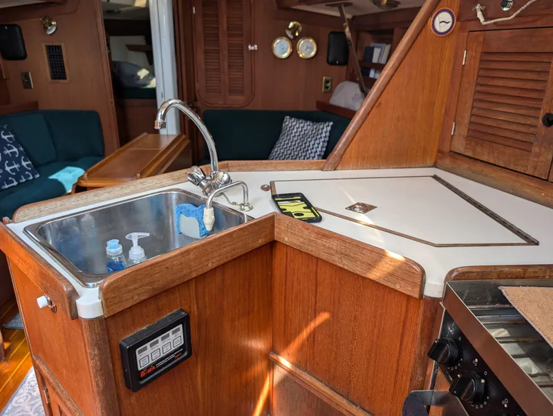 Slide: The Image of Tartan 3500 Highlander - 82