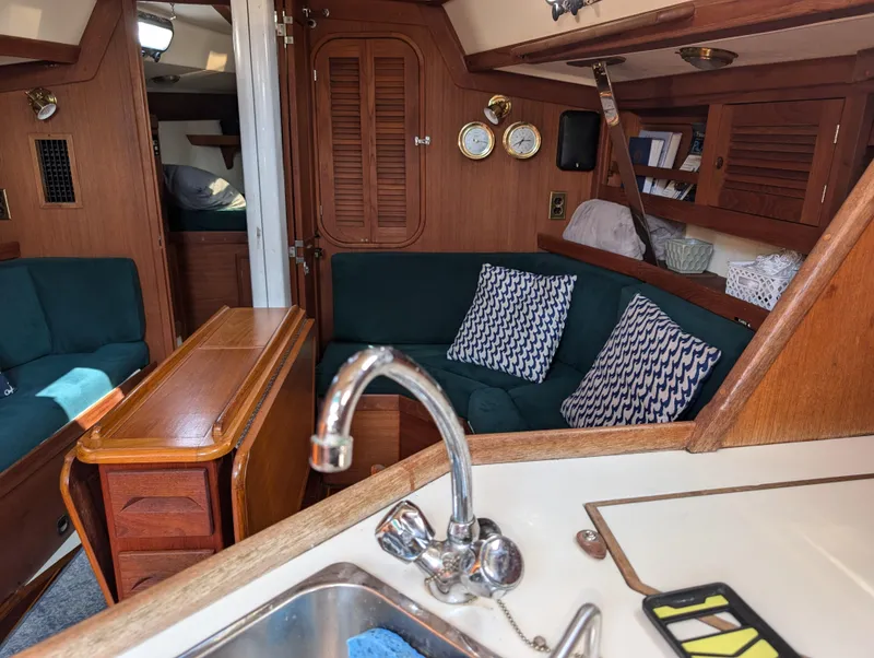 Slide: The Image of Tartan 3500 Highlander - 83