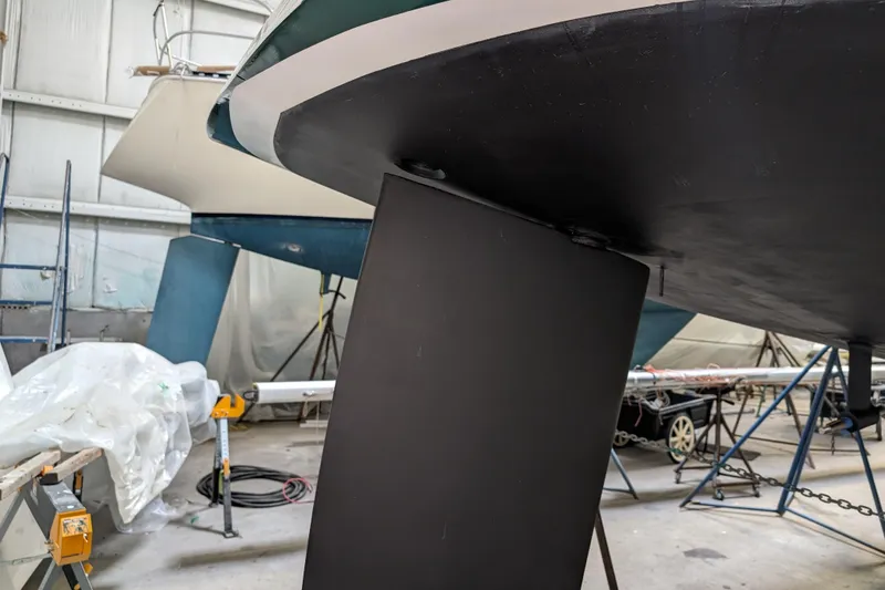 Slide: The Image of Tartan 3500 Highlander - 9