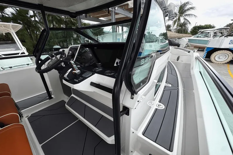 Slide: The Image of Saxdor 320 GTO 2024 - 13