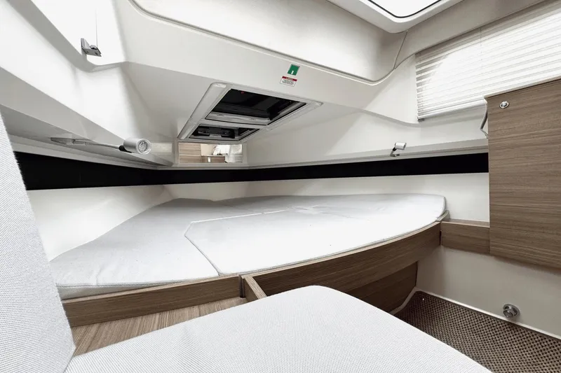 Slide: The Image of Saxdor 320 GTO 2024 - 19