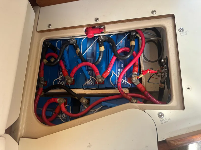 Slide: The Image of Island Packet 420 2002 - 56