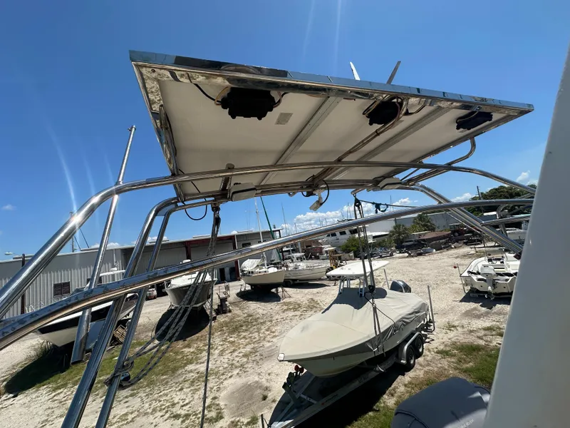 Slide: The Image of Island Packet 420 2002 - 62