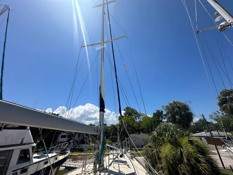 Slide: The Image of Island Packet 420 2002 - 71