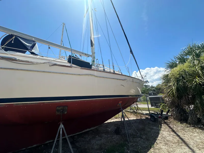 Slide: The Image of Island Packet 420 2002 - 76