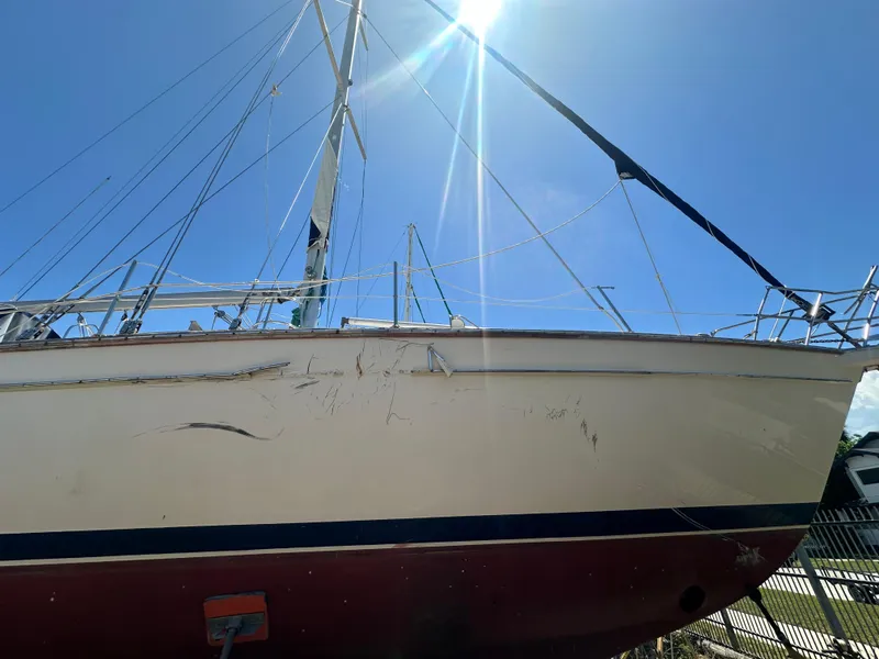 Slide: The Image of Island Packet 420 2002 - 79