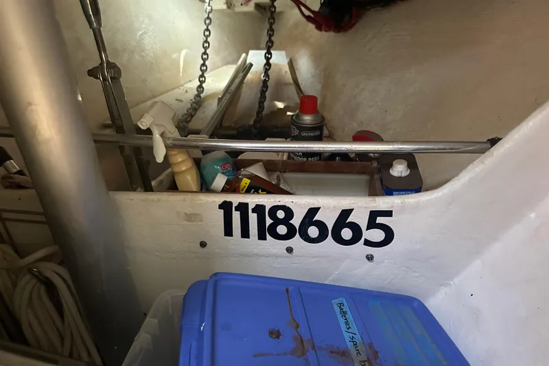 Slide: The Image of Island Packet 420 2002 - 85