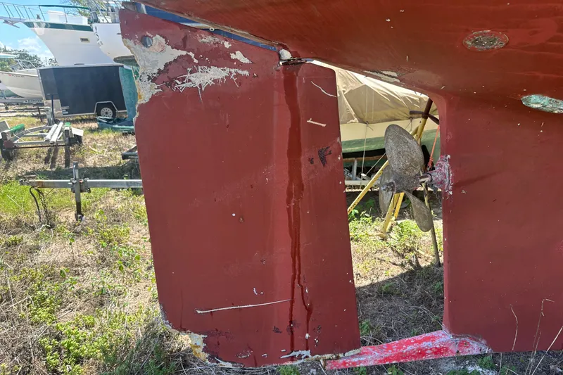 Slide: The Image of Island Packet 420 2002 - 86