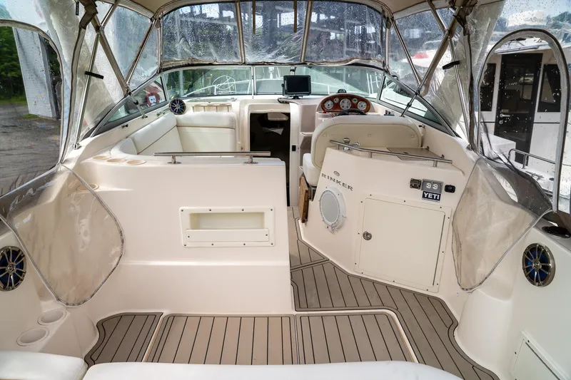 Slide: The Image of Rinker Fiesta Vee 270 2005 - 8