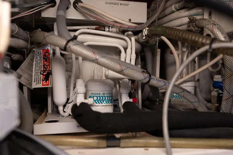 Slide: The Image of Vitech 68' Vitech Pilothouse 1999 - 107