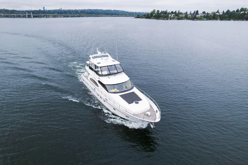 Slide: The Image of Vitech 68' Vitech Pilothouse 1999 - 93