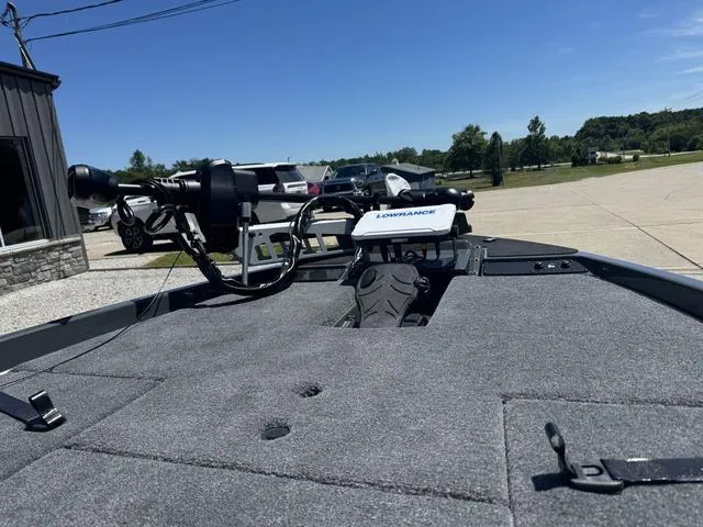 Slide: The Image of 2025 Phoenix Bass Boats 721 ZXL with Lowrance electronics on deck. - 10