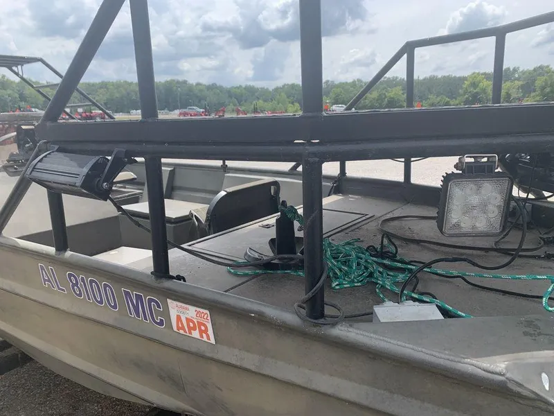 Slide: The Image of WeldBilt 1652V 2011 - 2