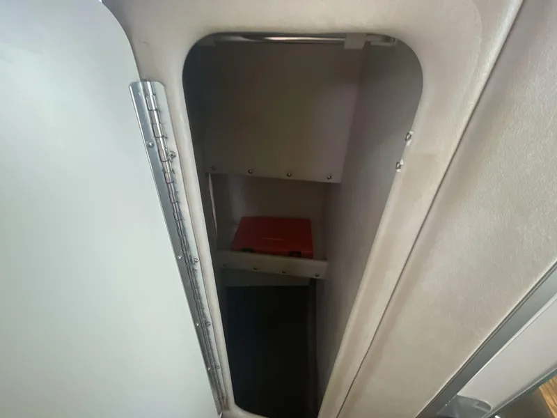 Slide: The Image of Sea Ray 270 Sundancer 1996 - 12