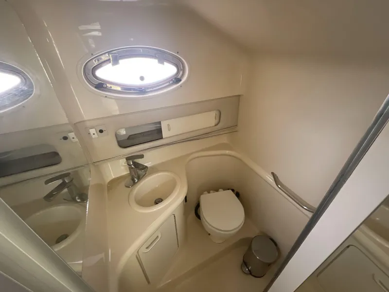 Slide: The Image of Sea Ray 270 Sundancer 1996 - 15