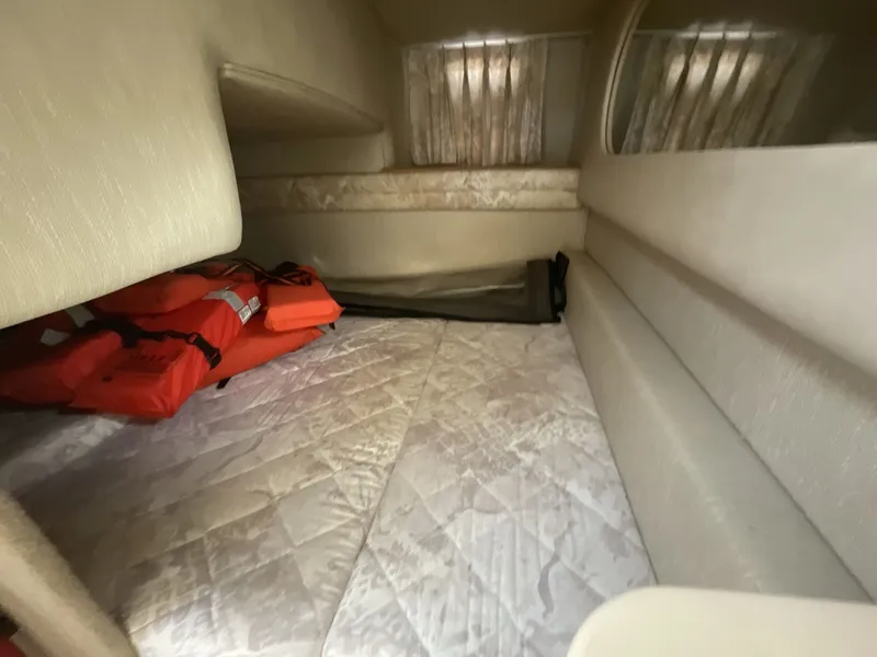 Slide: The Image of Sea Ray 270 Sundancer 1996 - 19