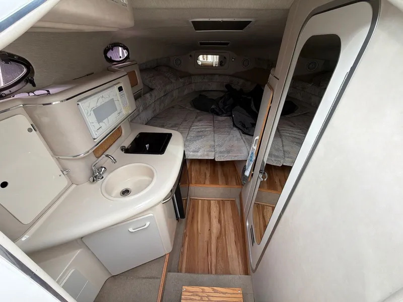 Slide: The Image of Sea Ray 270 Sundancer 1996 - 20