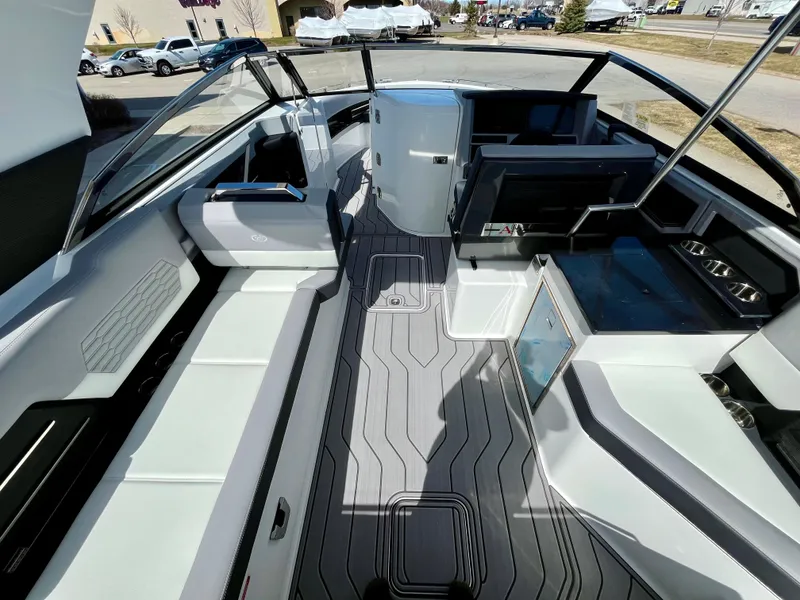 Slide: The Image of Cobalt A29 2024 - 12