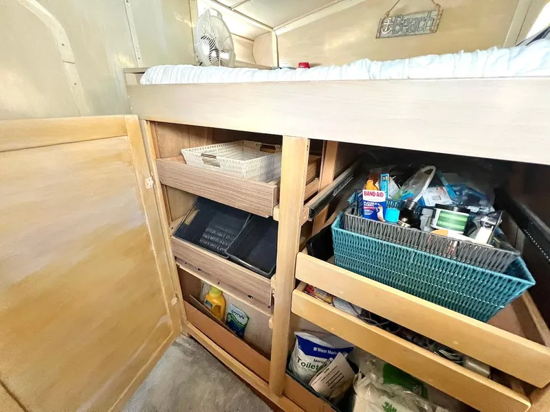 Slide: The Image of Farrier F-41 2007 - 50