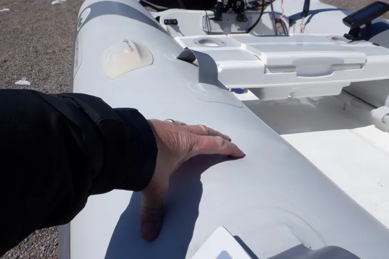 Slide: The Image of Walker Bay 325 STX Odyssey 2015 - 55