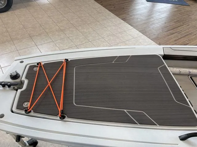 Slide: The Image of Veer Veer V13 2023 - 6