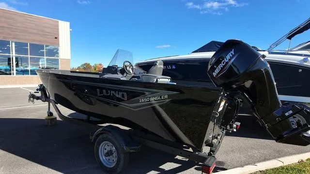 Slide: The Image of Lund 1650 Angler SS 2024 - 2