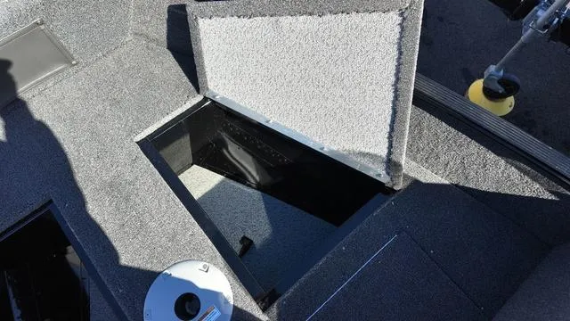 Slide: The Image of Lund 1650 Angler SS 2024 - 5