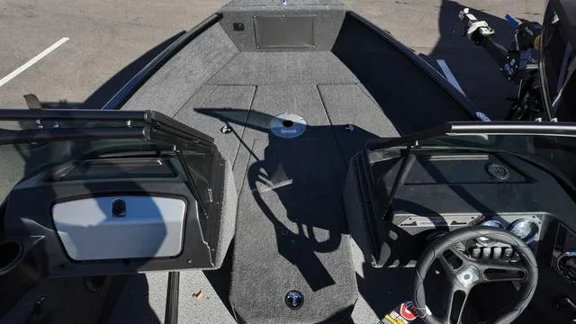 Slide: The Image of Lund 1775 Adventure Sport 2024 - 19