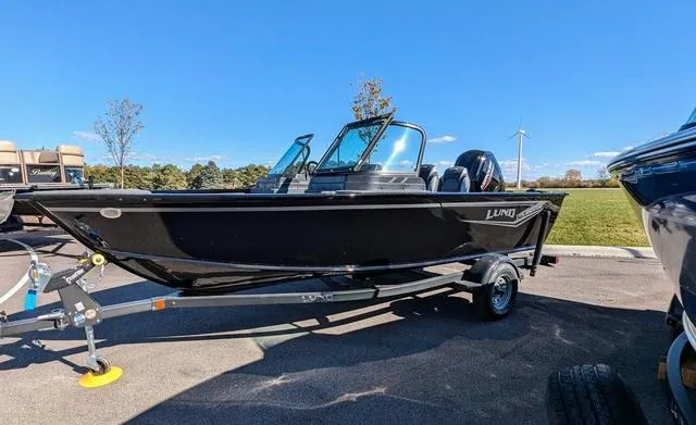 Slide: The Image of Lund 1775 Adventure Sport 2024 - 6