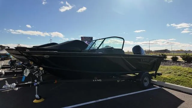 Slide: The Image of Lund 1775 Adventure Sport 2024 - 7