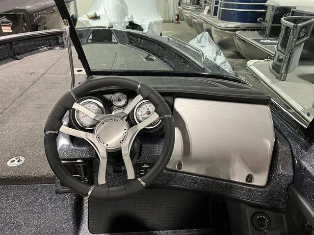 Slide: The Image of Lund 219 Pro-V Sport 2023 - 28