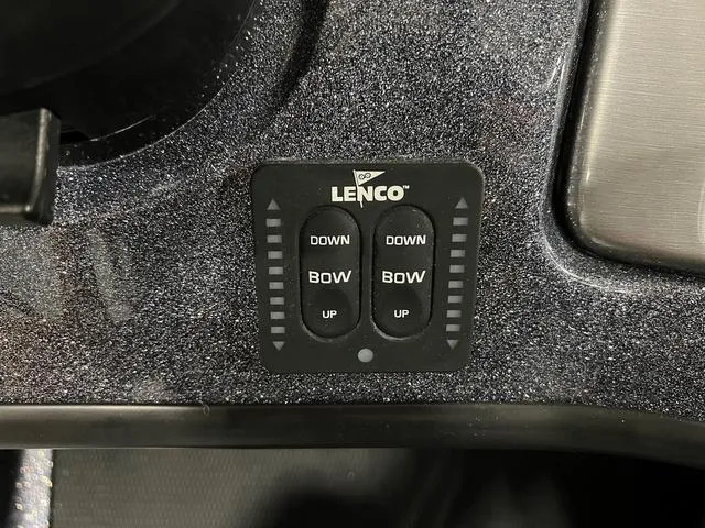 Slide: The Image of Lund 219 Pro-V Sport 2023 - 31