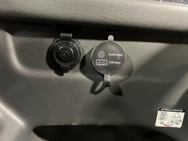 Slide: The Image of Lund 219 Pro-V Sport 2023 - 33