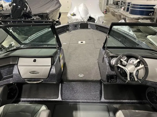 Slide: The Image of Lund 219 Pro-V Sport 2023 - 37