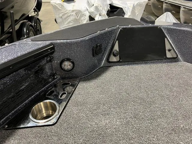 Slide: The Image of Lund 219 Pro-V Sport 2023 - 45