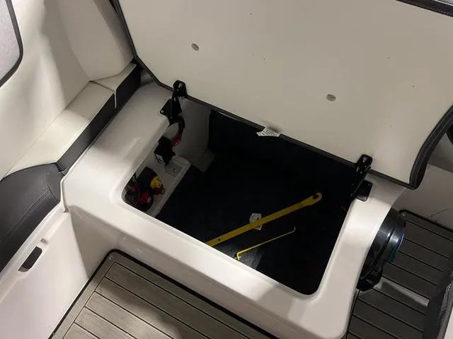 Slide: The Image of Yamaha 252SD 2023 - 14