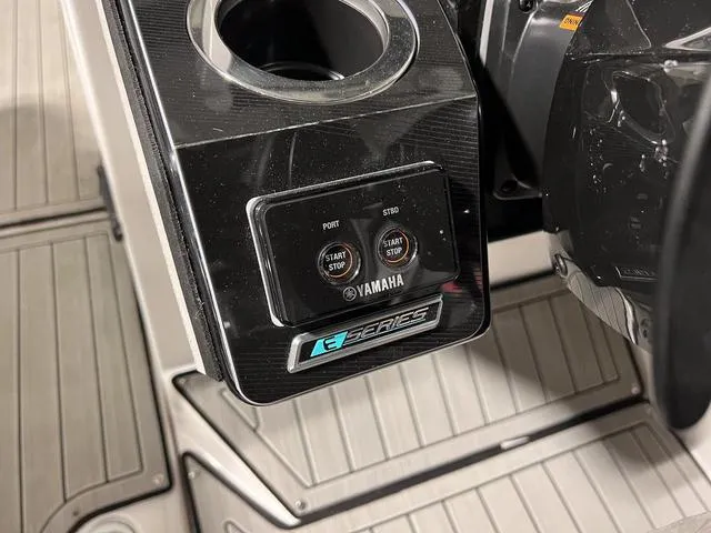 Slide: The Image of Yamaha 252SD 2023 - 20