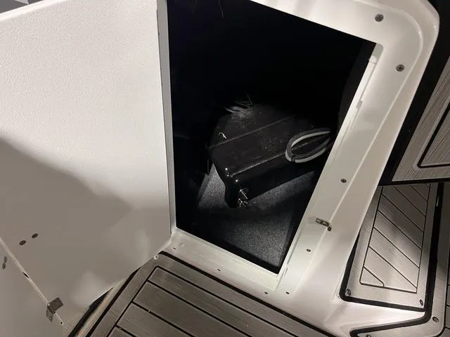 Slide: The Image of Yamaha 252SD 2023 - 25