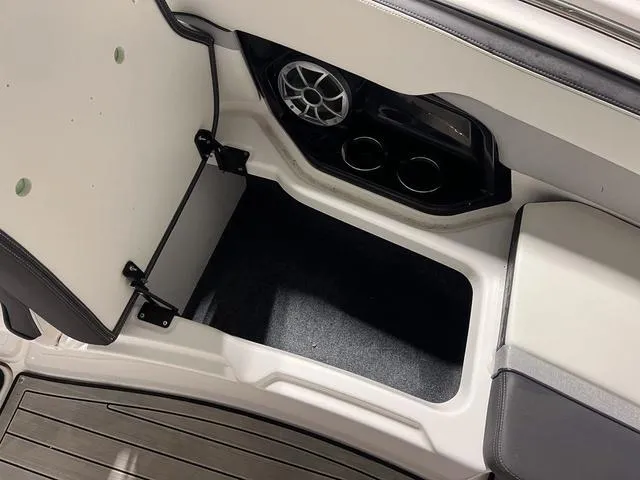 Slide: The Image of Yamaha 252SD 2023 - 27