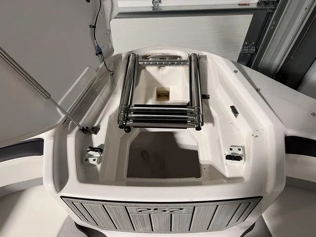 Slide: The Image of Yamaha 252SD 2023 - 30