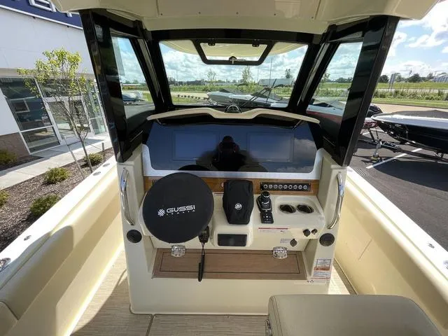 Slide: The Image of Chris-Craft 30 Catalina 2024 - 47