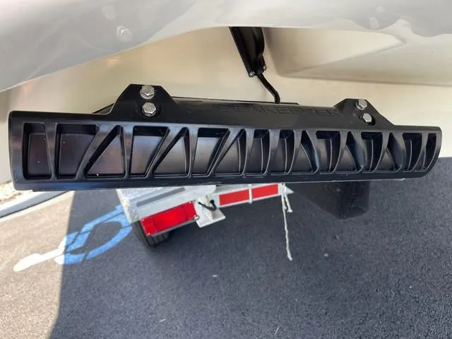 Slide: The Image of Chris-Craft 30 Catalina 2024 - 5