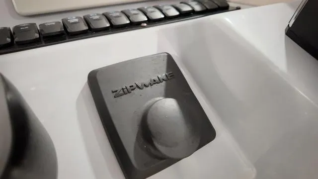 Slide: The Image of Stingray 269DC 2024 - 21